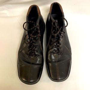 Size 12 Colehaan boots